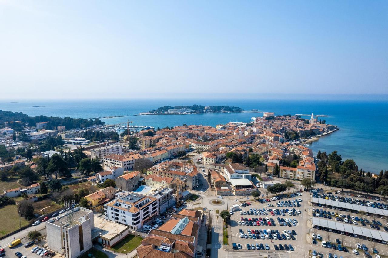 Val Di Sole Apartment Porec Bagian luar foto